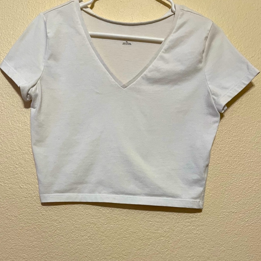 Wild Fable. White Crop Shirt Size X Large
